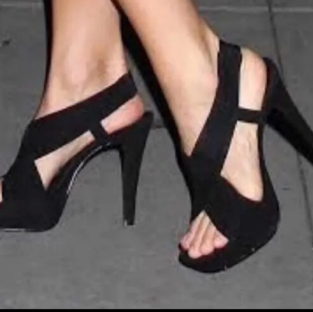 Diane von Furstenberg “Zia” Heels